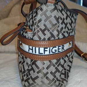 Tommy Hilfiger small, TH print shoulder bag
